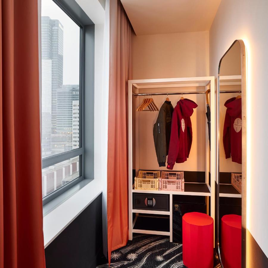 Отель Mama Shelter Paris La Defense Пюто Экстерьер фото