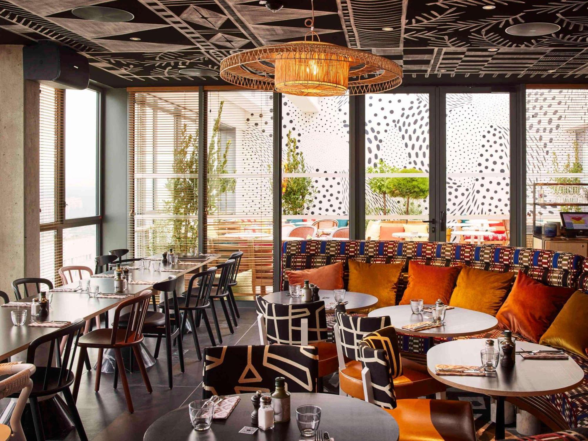 Отель Mama Shelter Paris La Defense Пюто Экстерьер фото